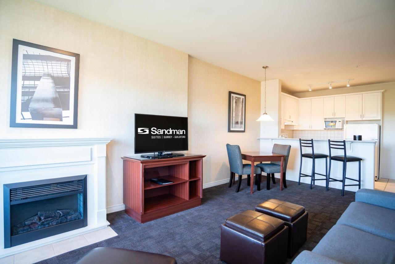 Sandman Suites Surrey - Guildford Eksteriør billede